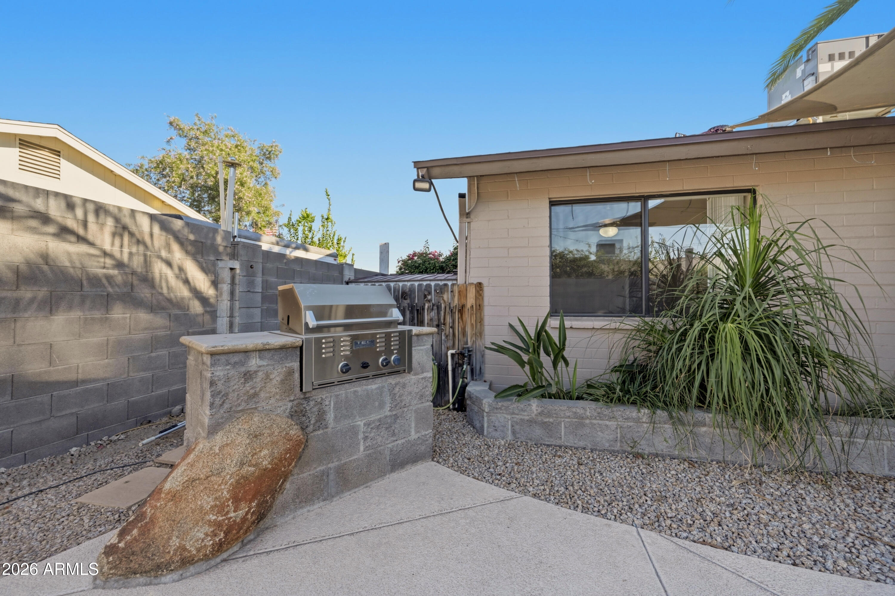 1348 W RENEE Drive