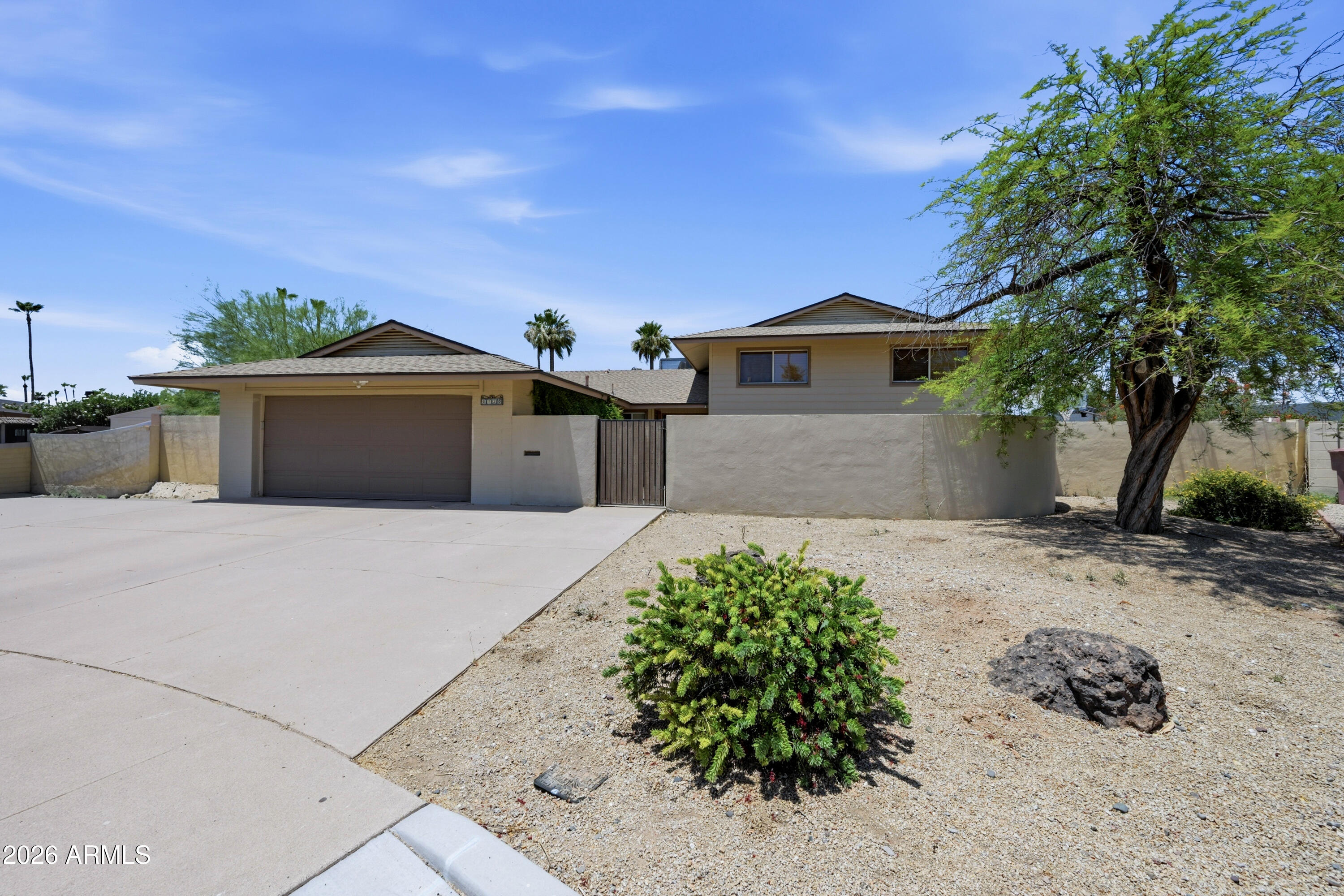 8720 E BONITA Drive