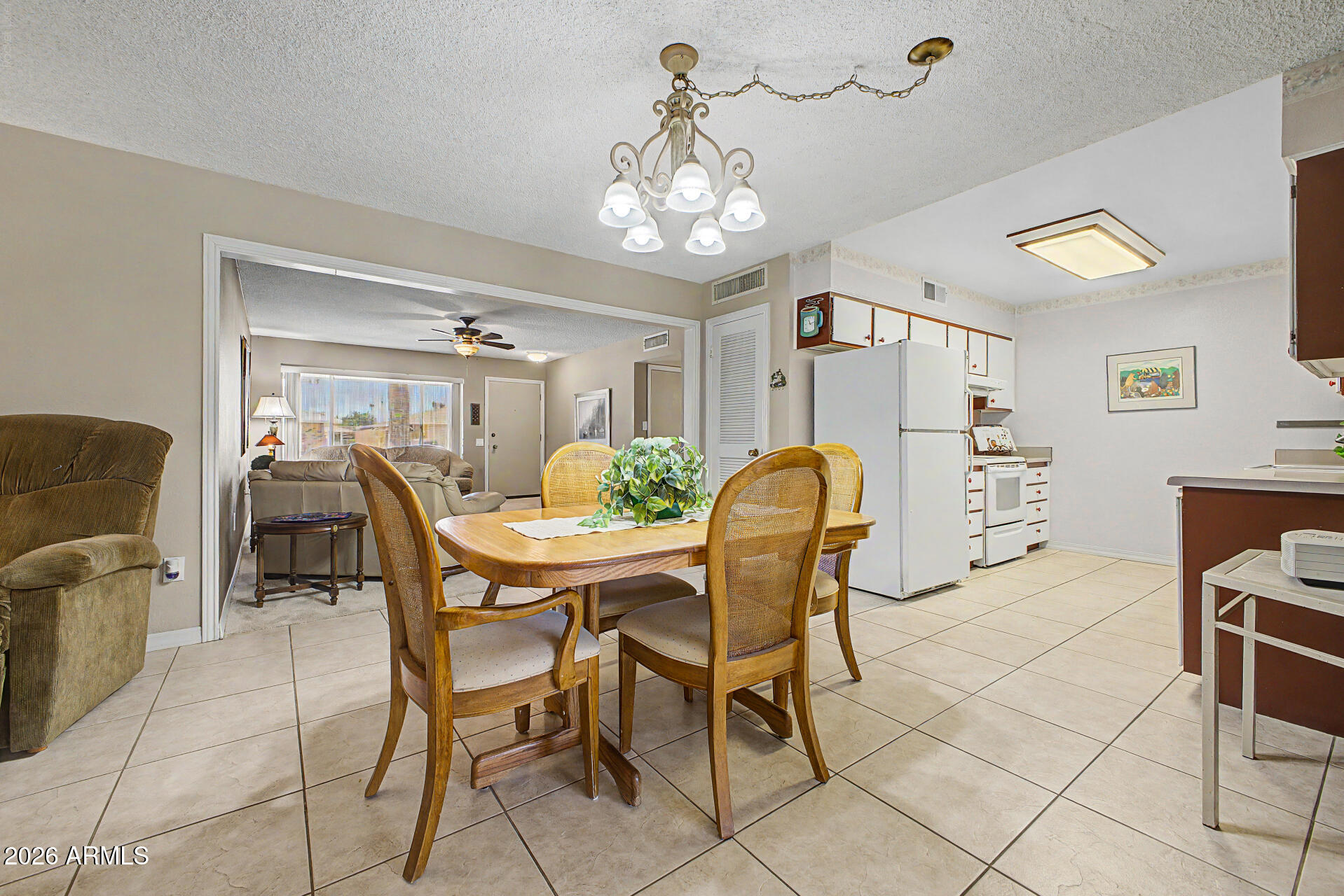 9310 W GLEN OAKS Circle N