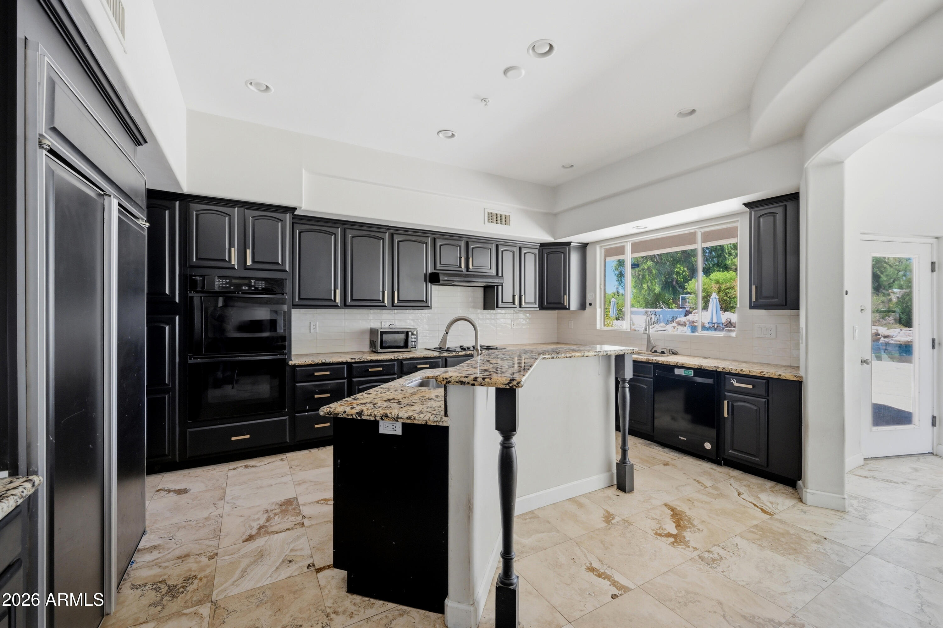 7214 E ROYAL PALM Road