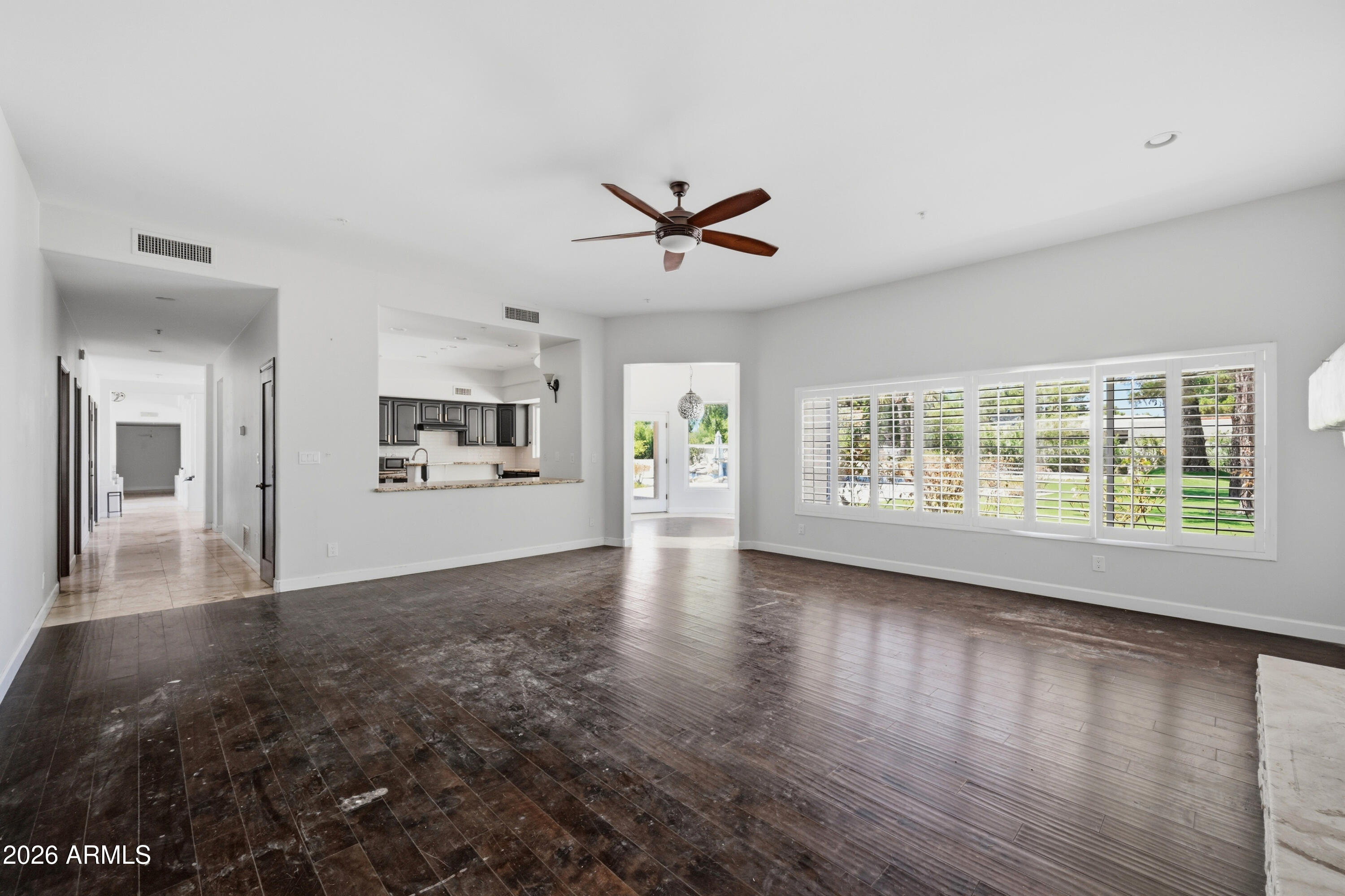 7214 E ROYAL PALM Road