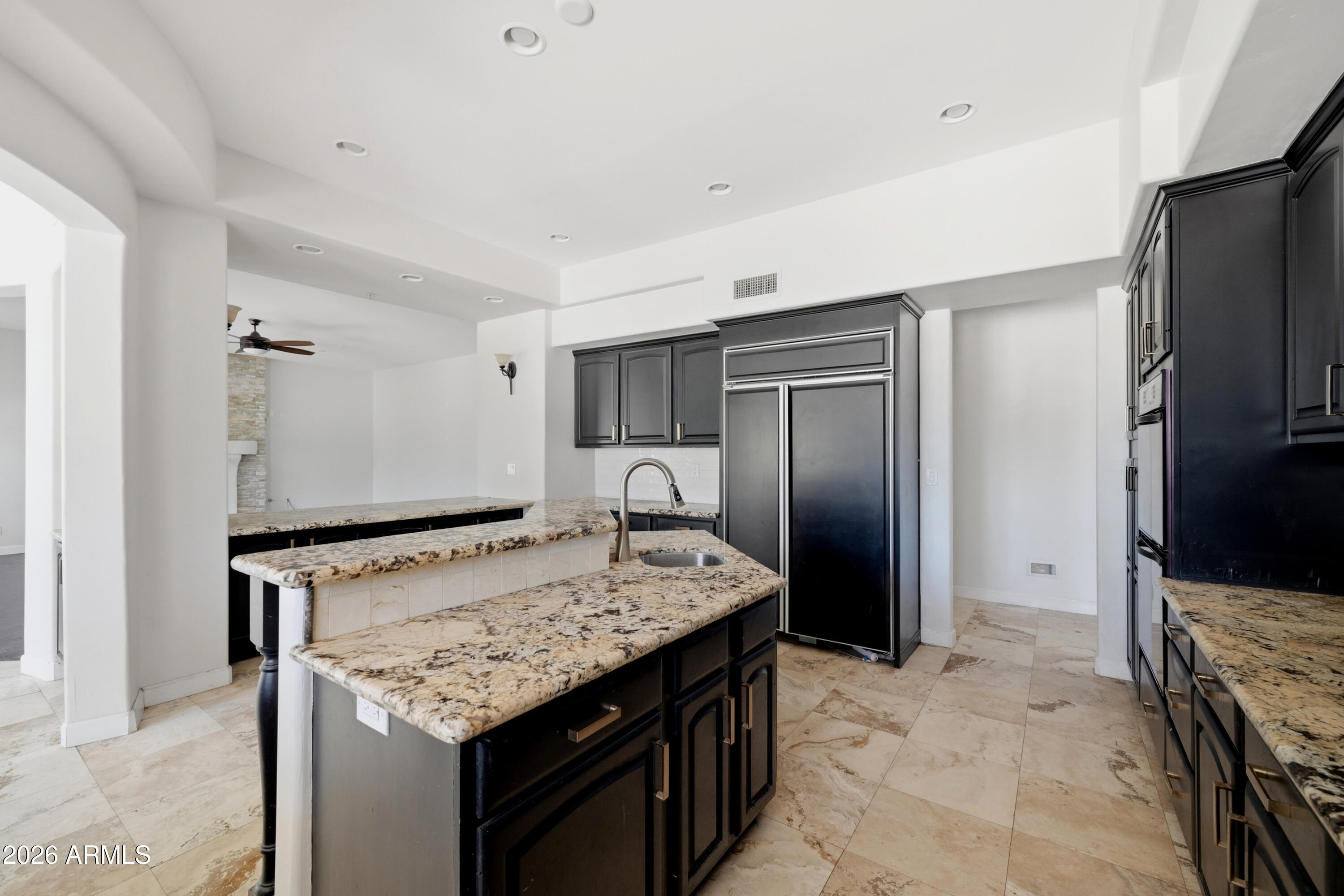 7214 E ROYAL PALM Road