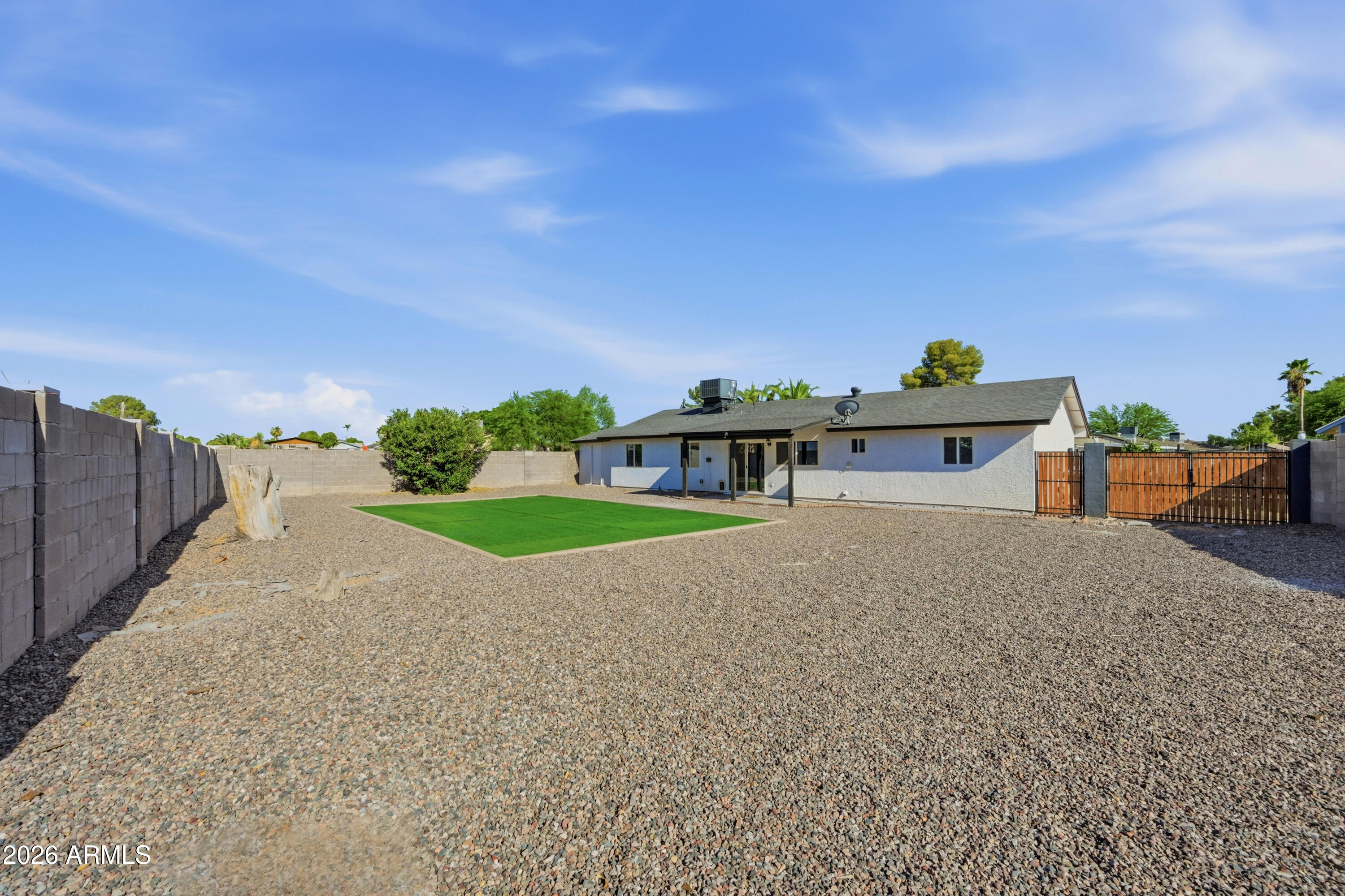 2566 E VILLA RITA Drive