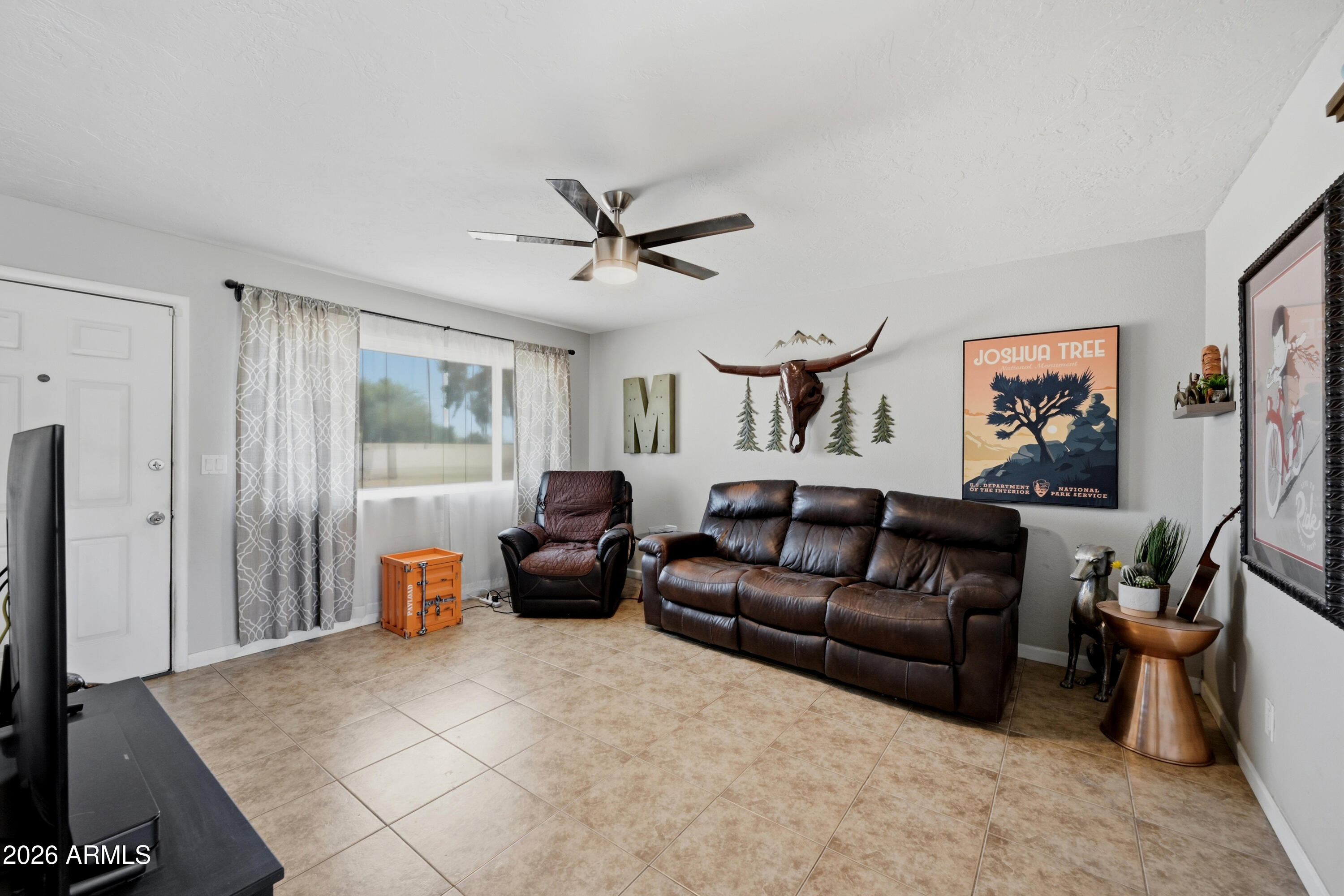 2566 E VILLA RITA Drive
