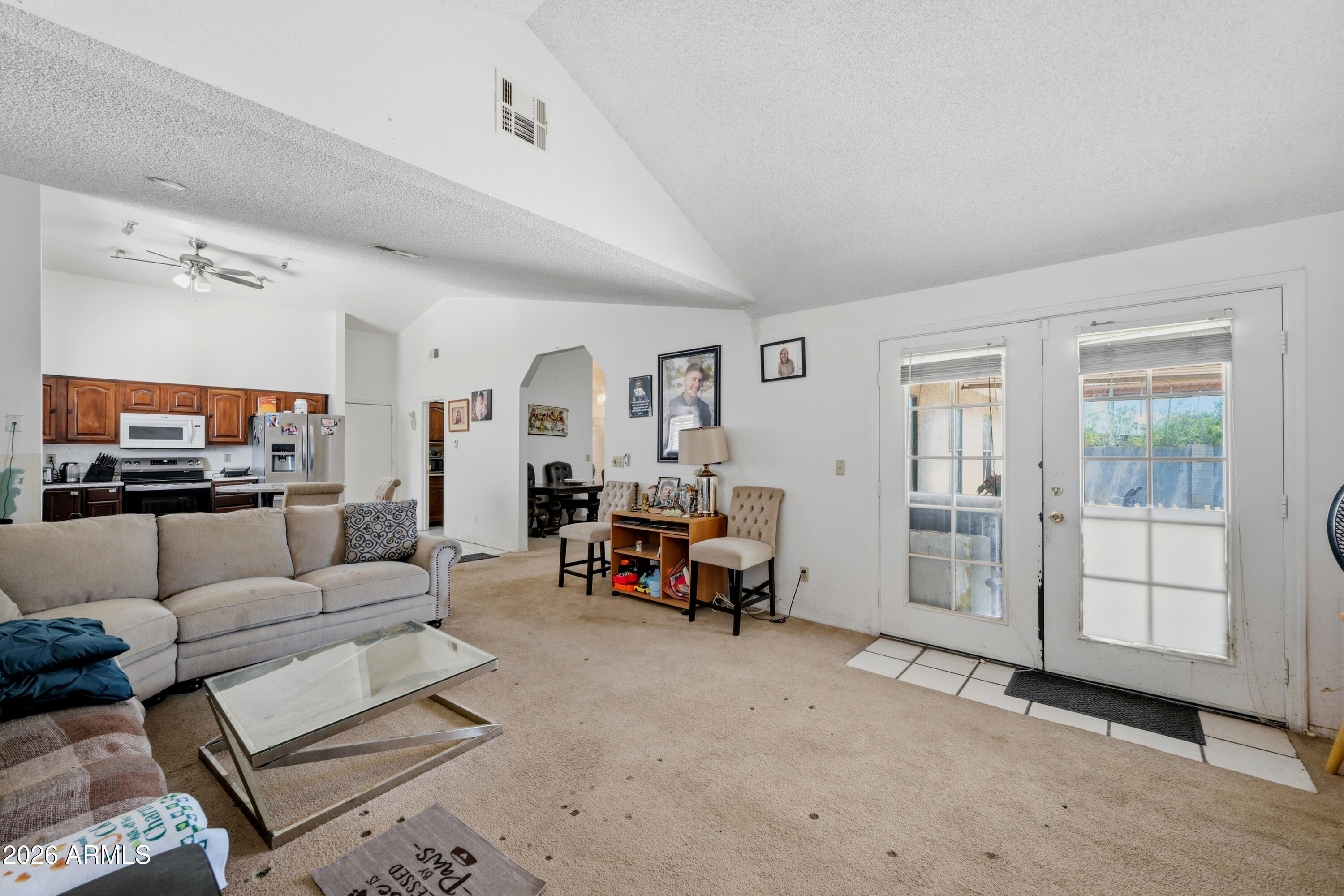 3539 W JOAN DE ARC Avenue