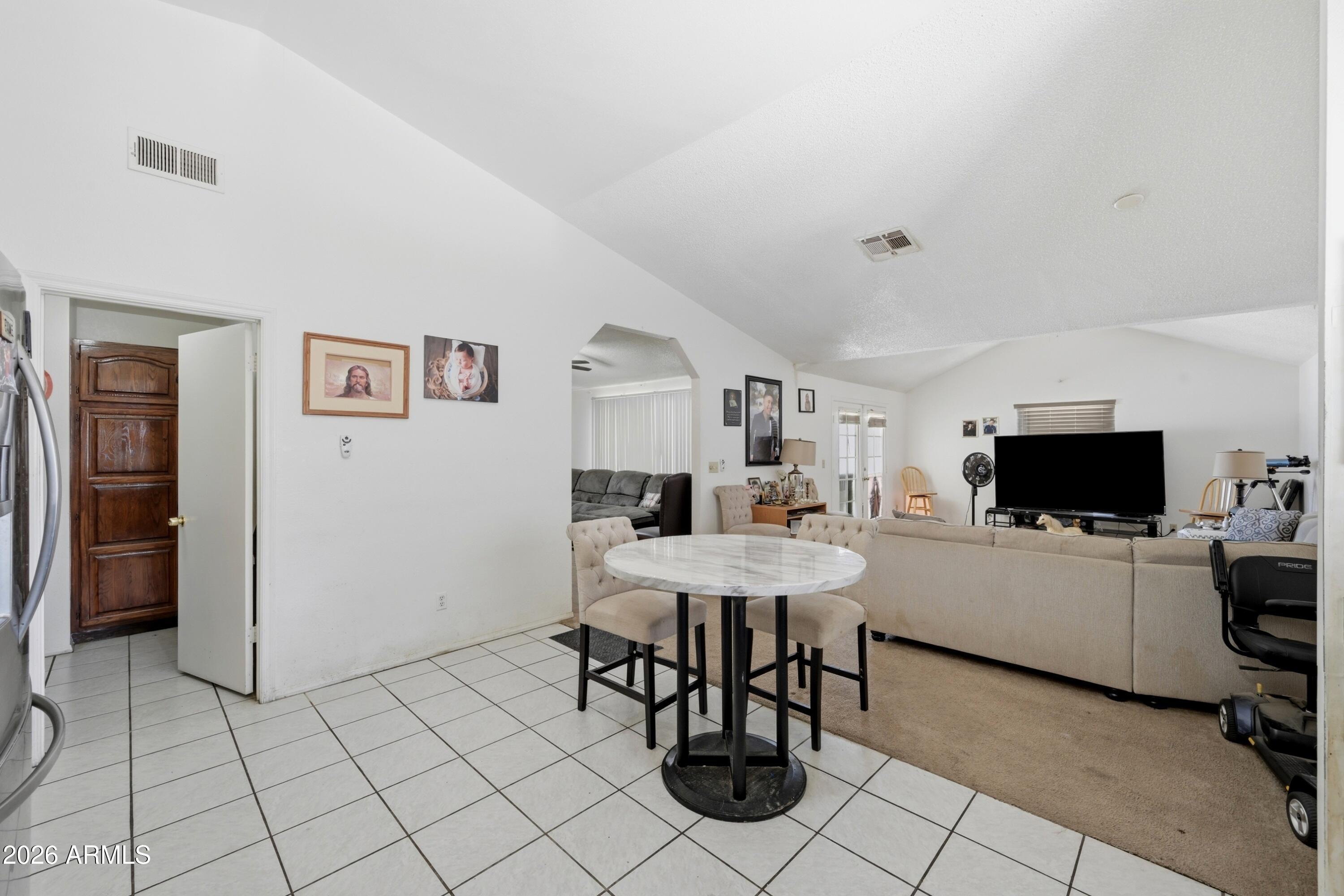 3539 W JOAN DE ARC Avenue