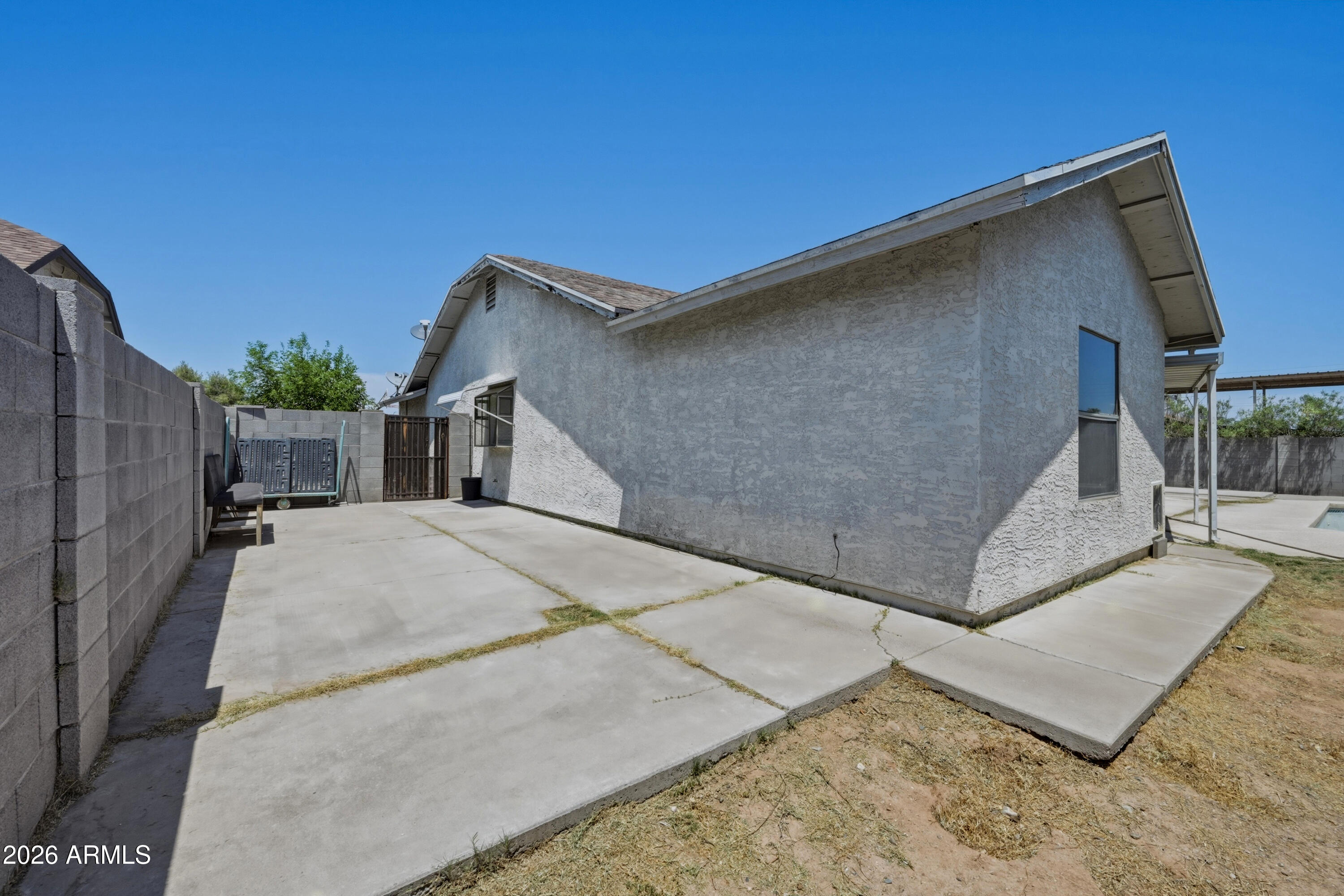 3539 W JOAN DE ARC Avenue