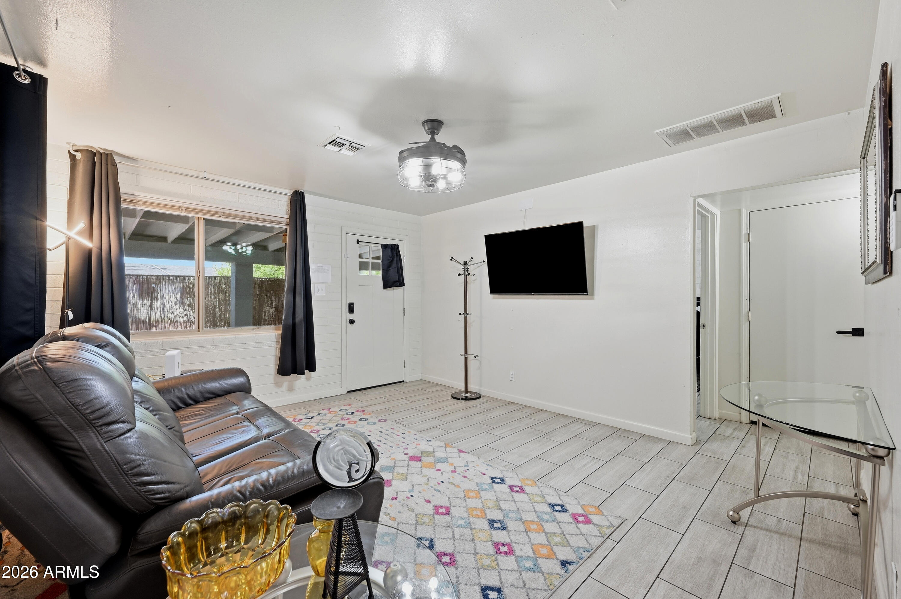 1033 N 25TH Street