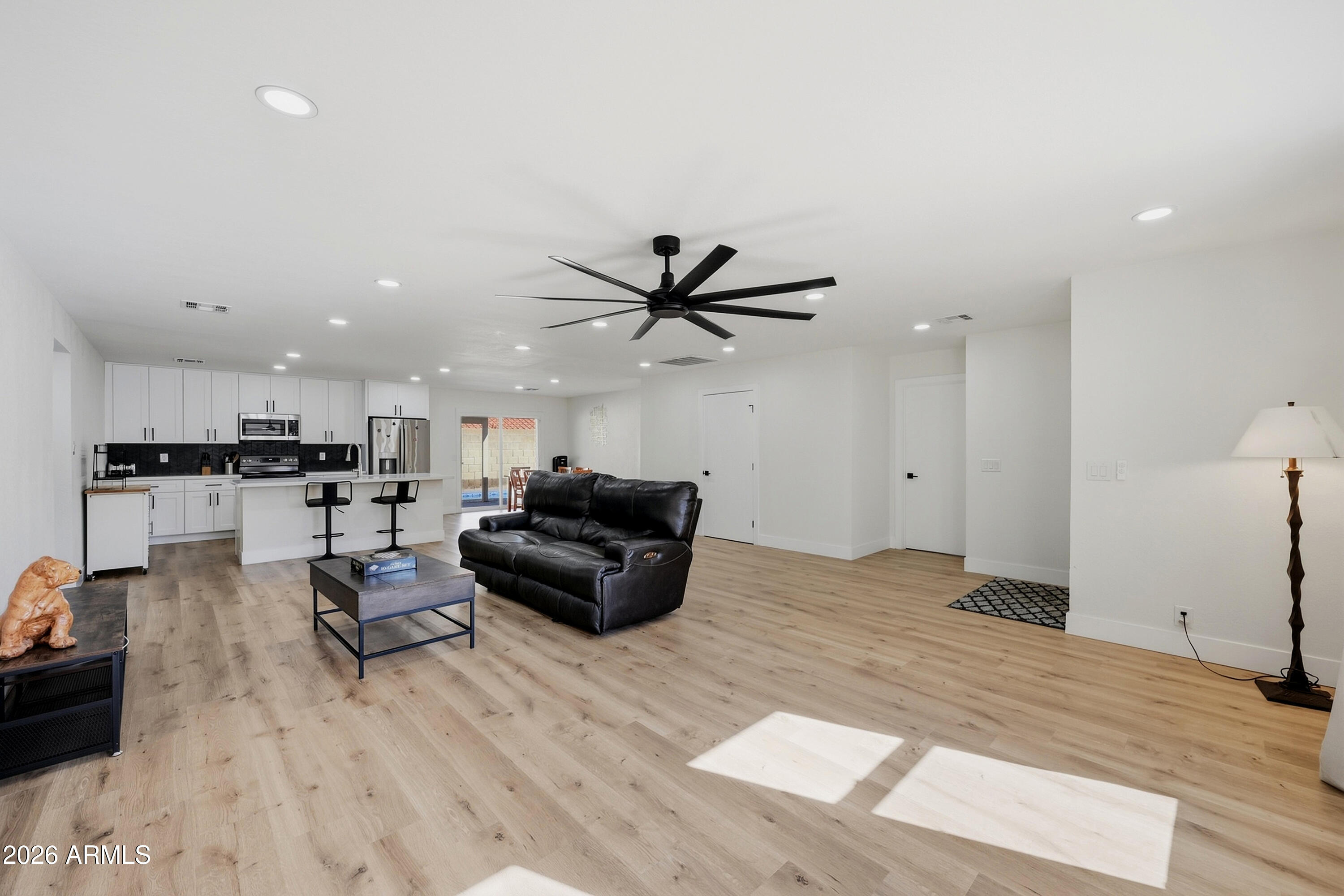 6607 S MITCHELL Drive