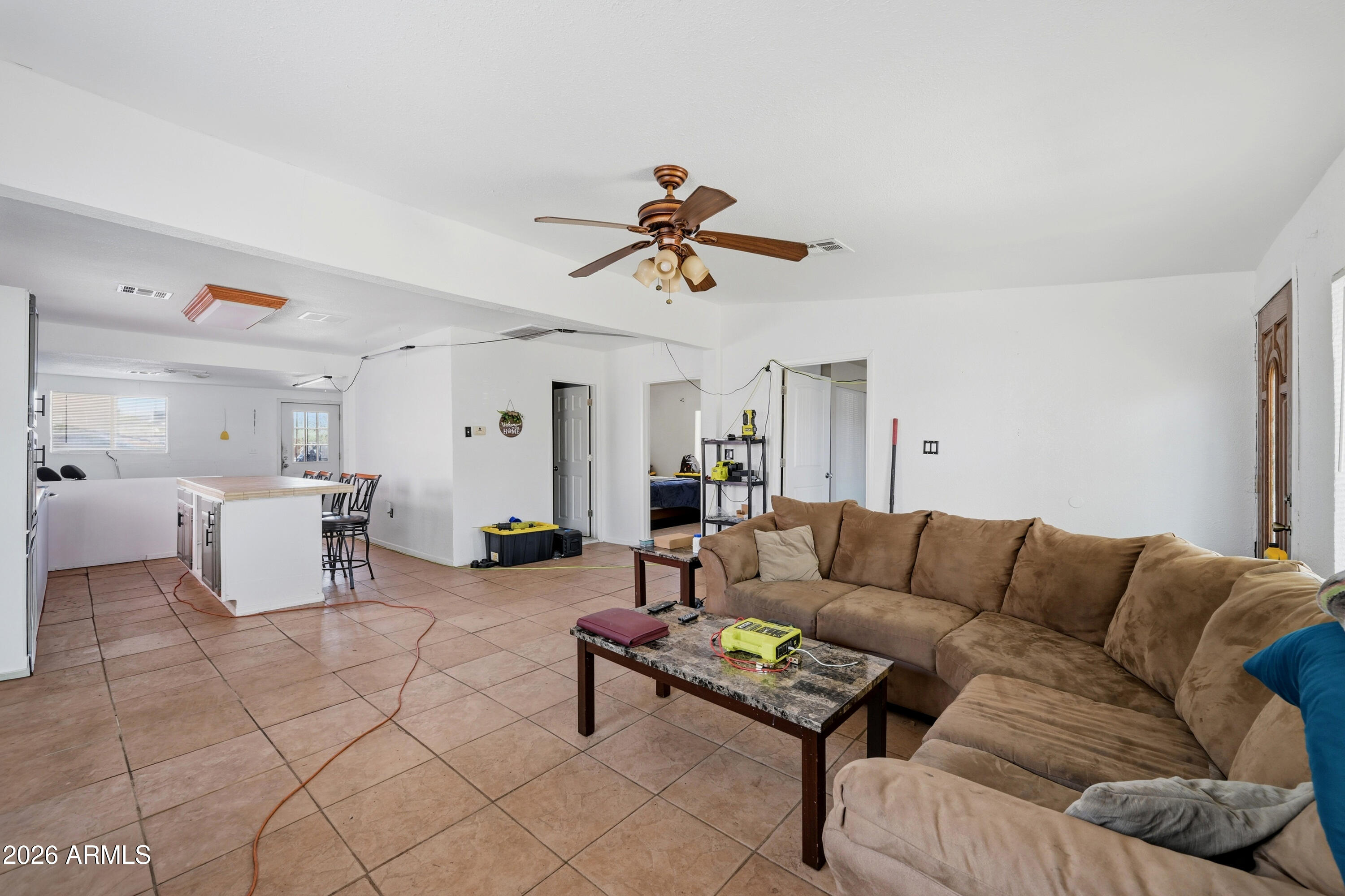 3307 W PALM Lane