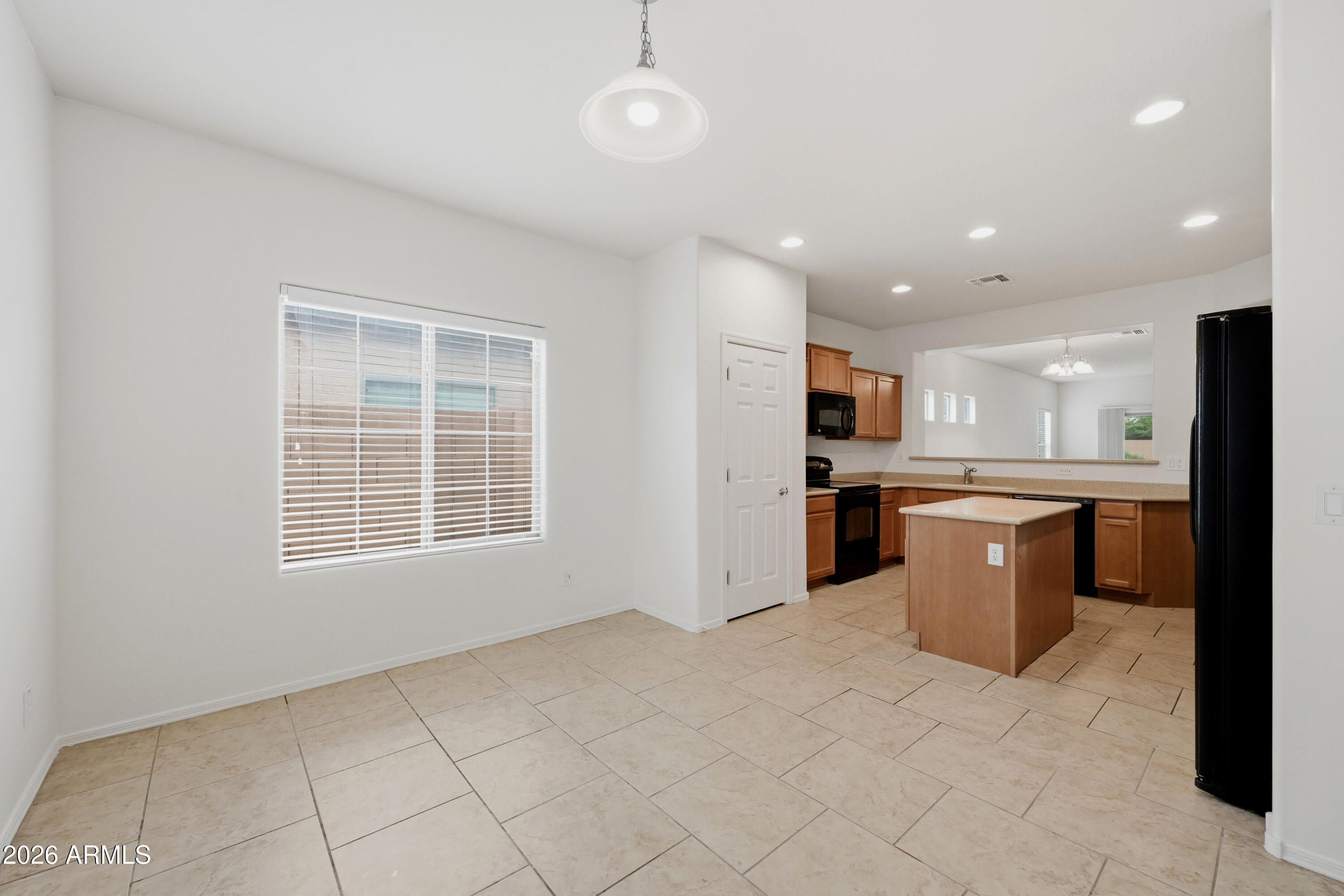 5752 W PEDRO Lane