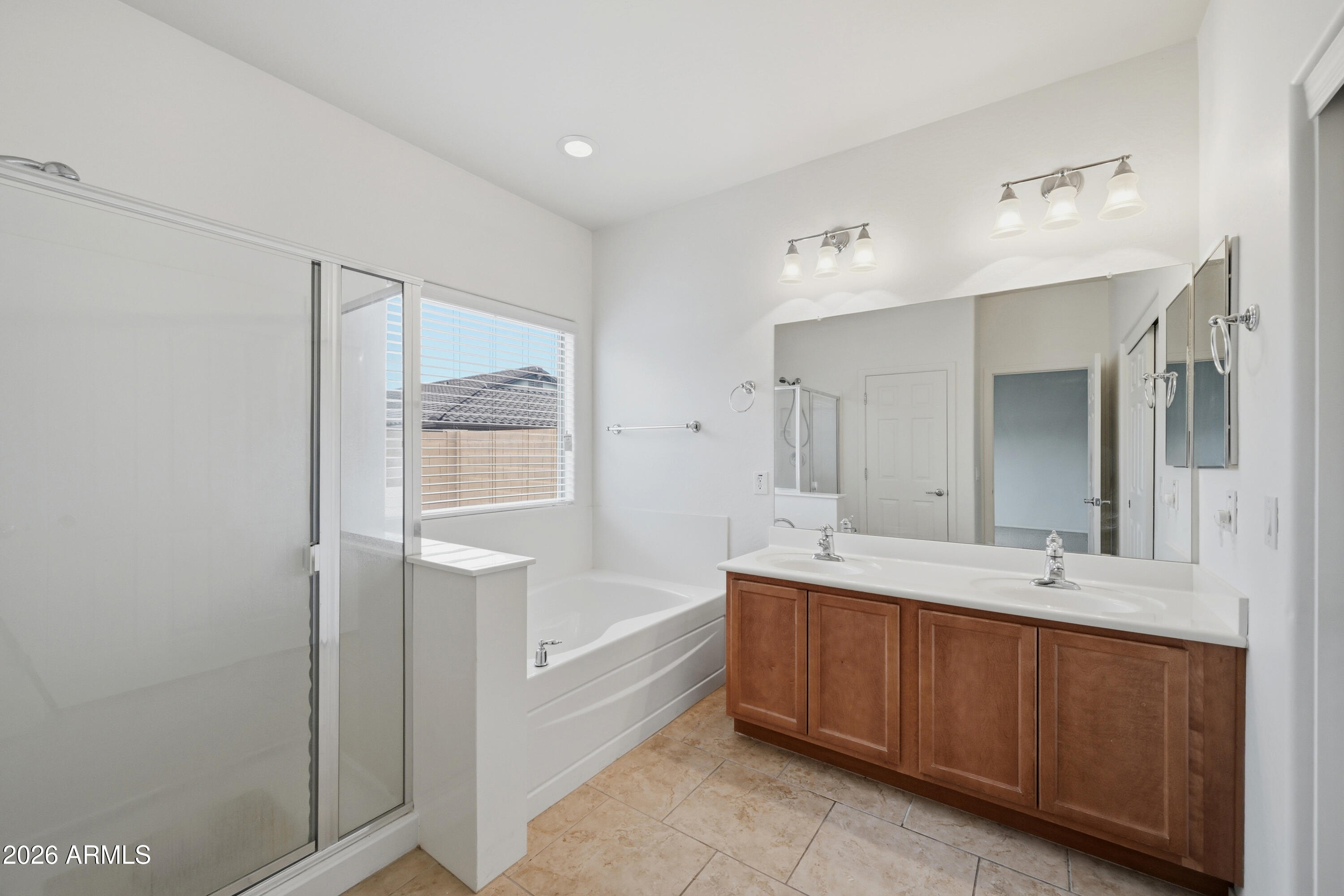 5752 W PEDRO Lane