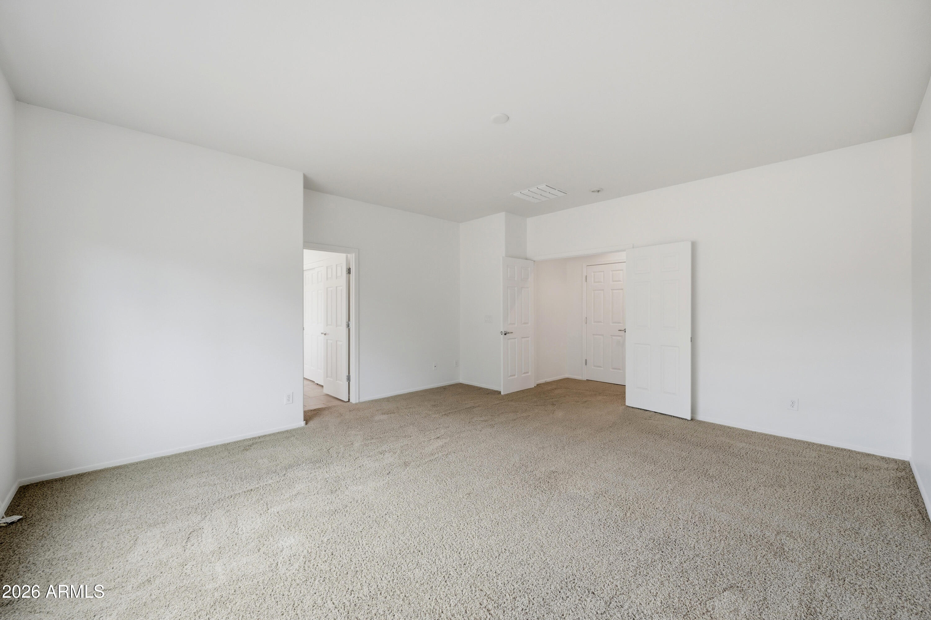 5752 W PEDRO Lane