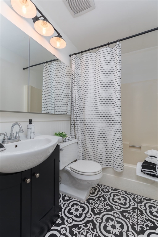 350 West 4th # 301
