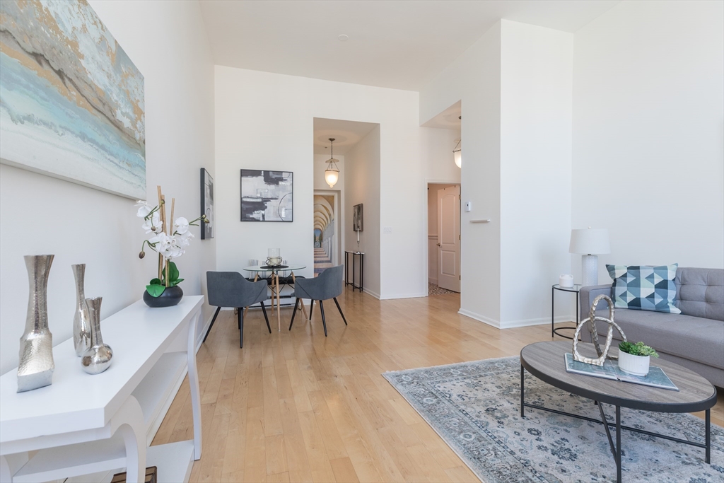 350 West 4th # 301