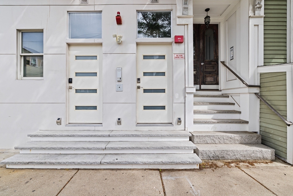 108-110 Trenton St # 1