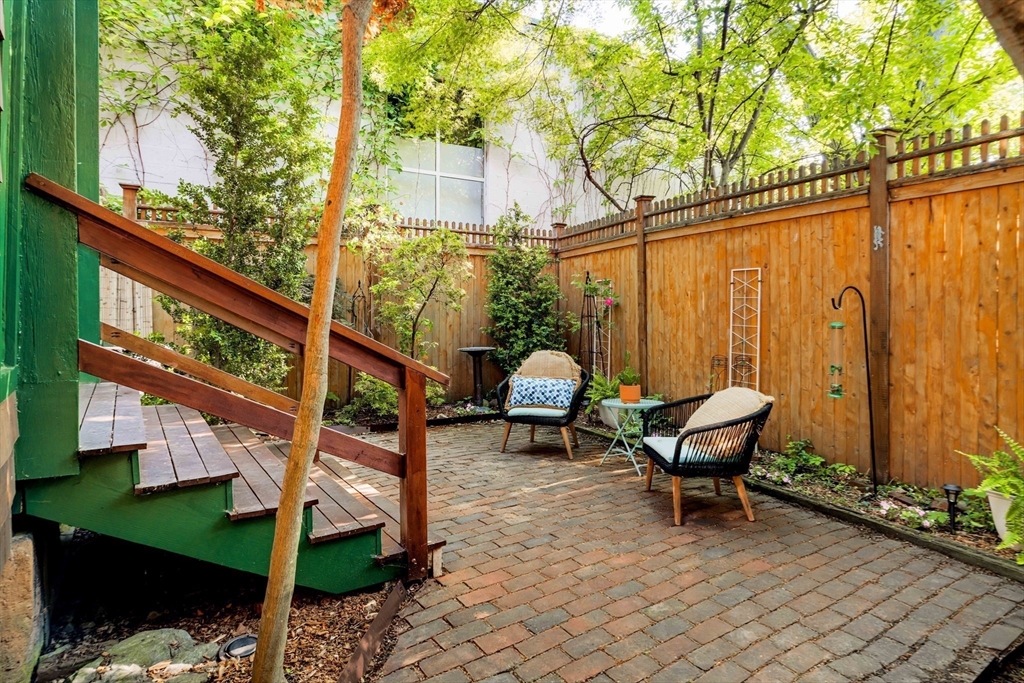 32 Bellis Circle