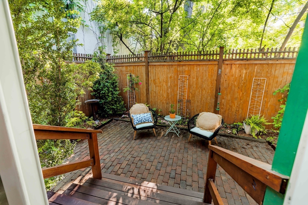 32 Bellis Circle
