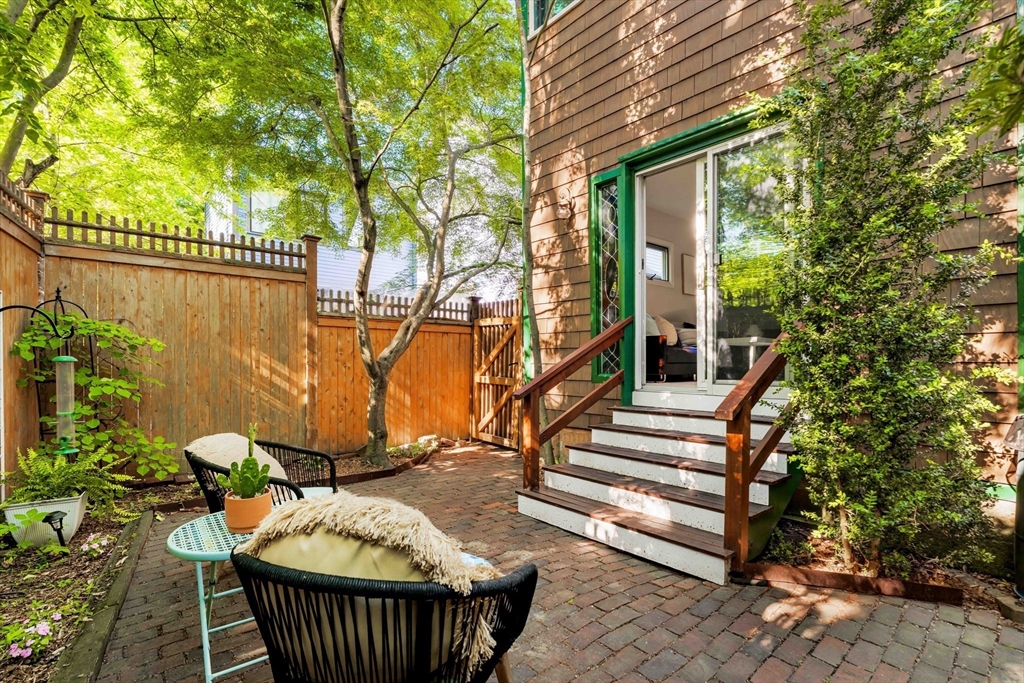 32 Bellis Circle