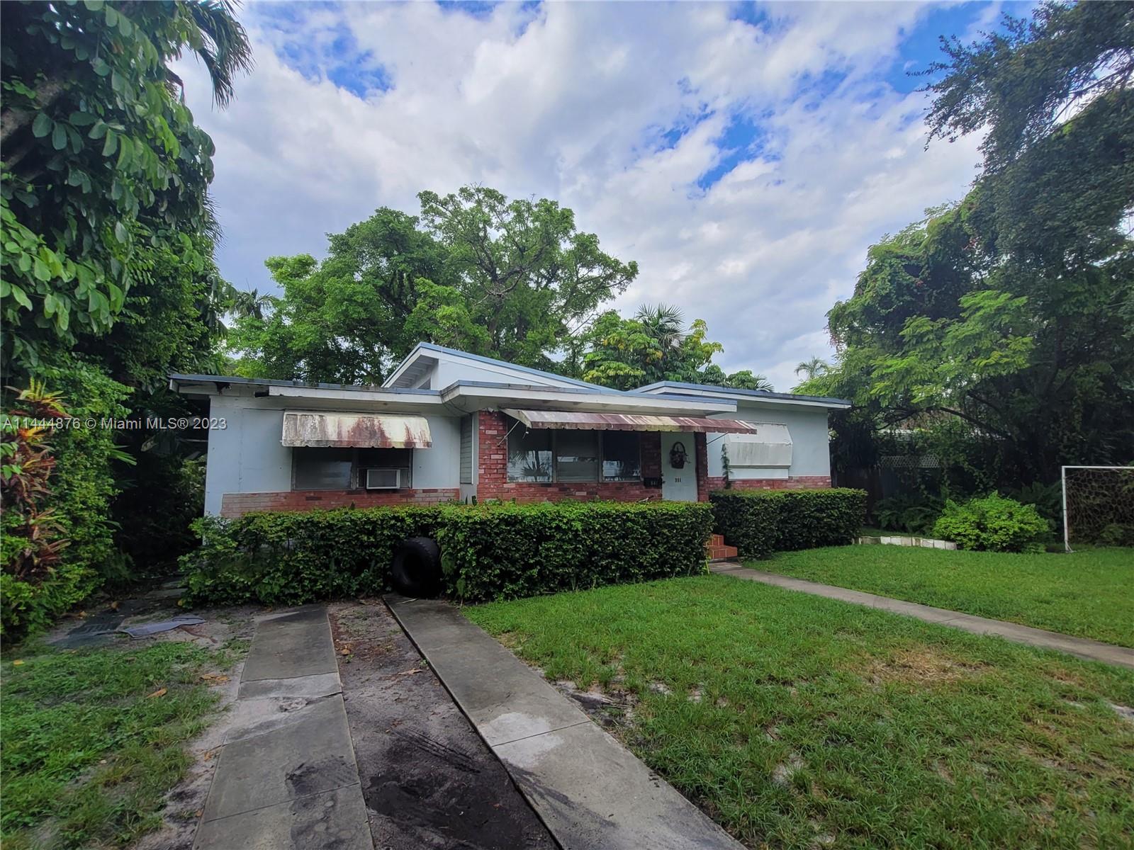 641 Nightingale Ave