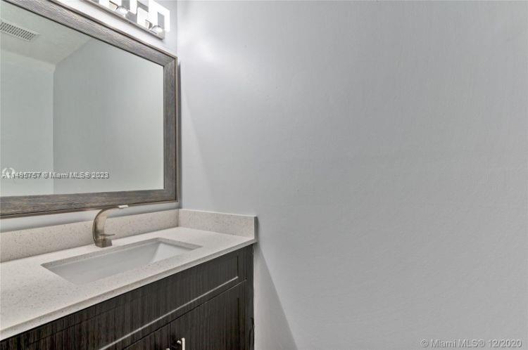 16123 Emerald Cove Rd # 16123