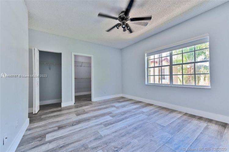 16123 Emerald Cove Rd # 16123