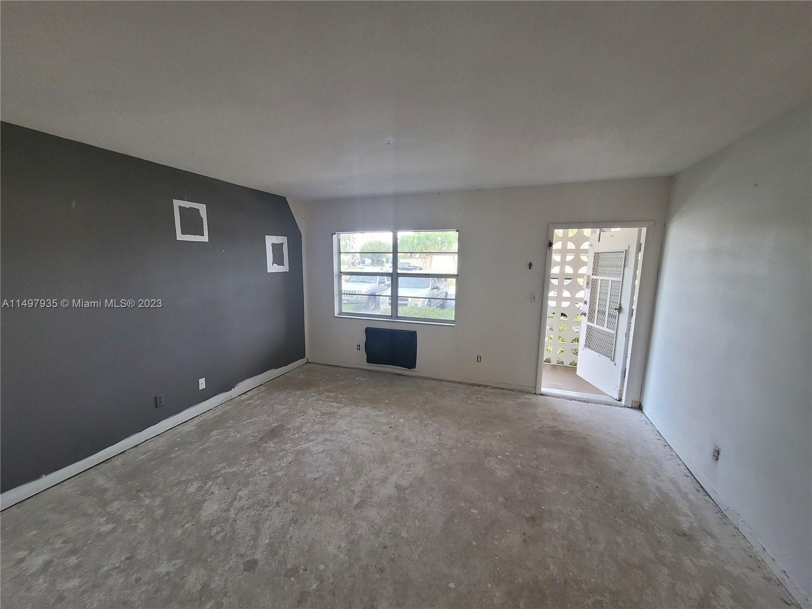 2106 NE 56th Ct # 107