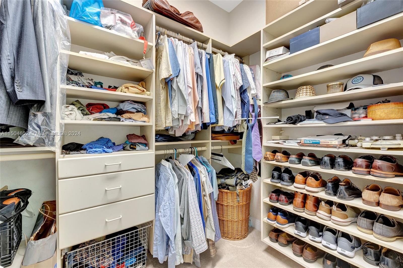 10123 S Lake Vista Cir