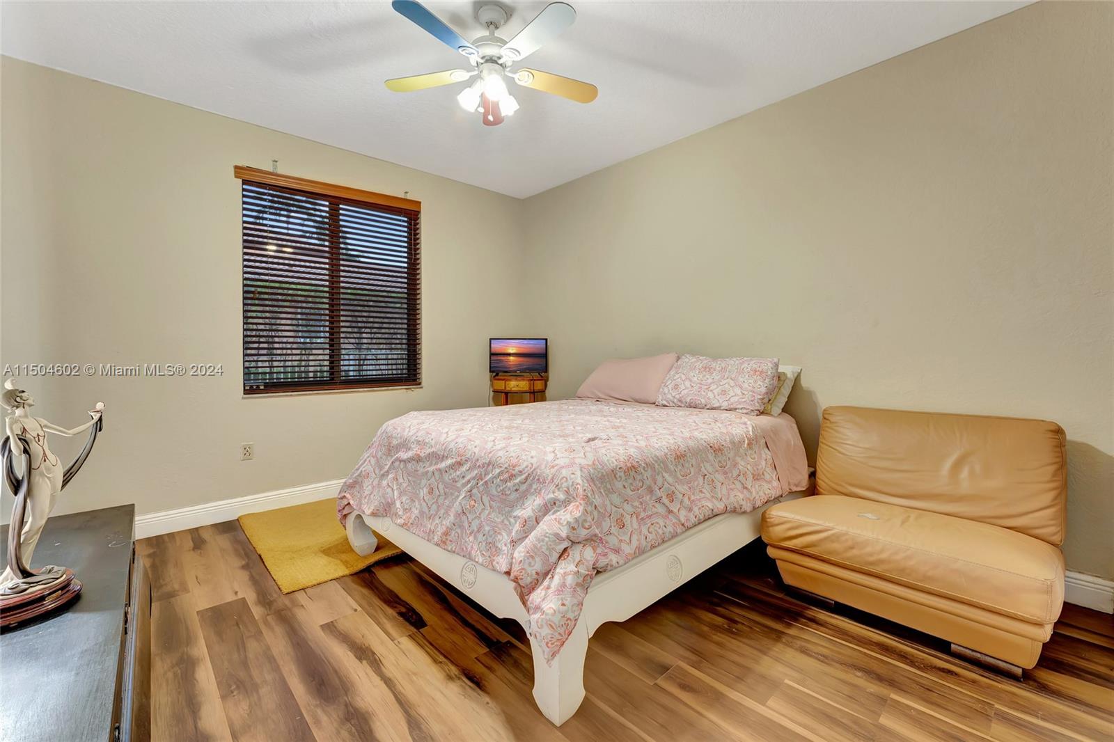10123 S Lake Vista Cir