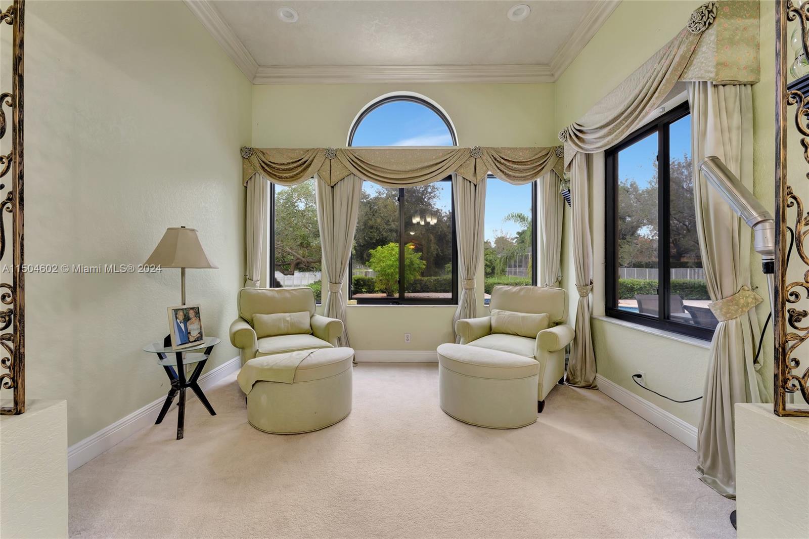 10123 S Lake Vista Cir