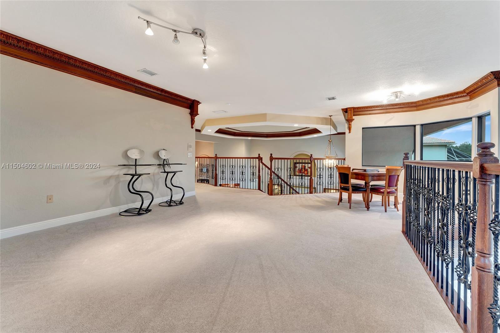 10123 S Lake Vista Cir