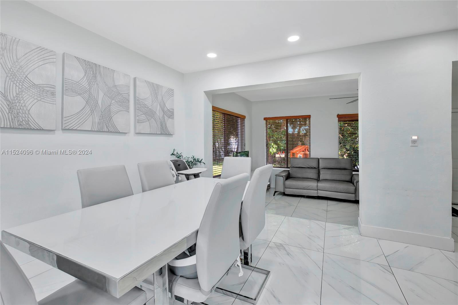 2331 Kingston Dr