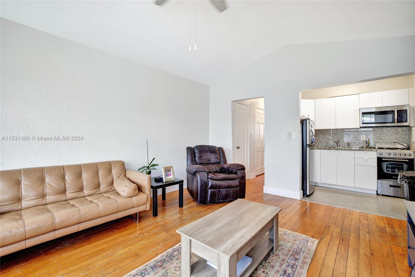 329 Monroe St