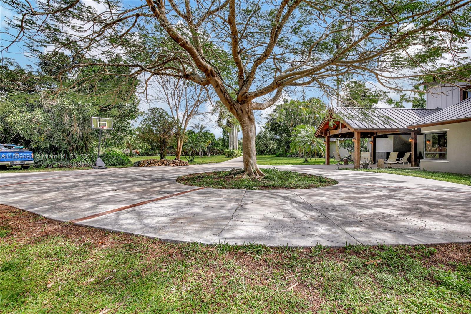23825 SW 144th Ave