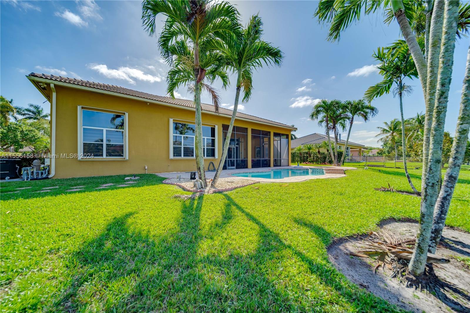 3987 SW 140th Ave