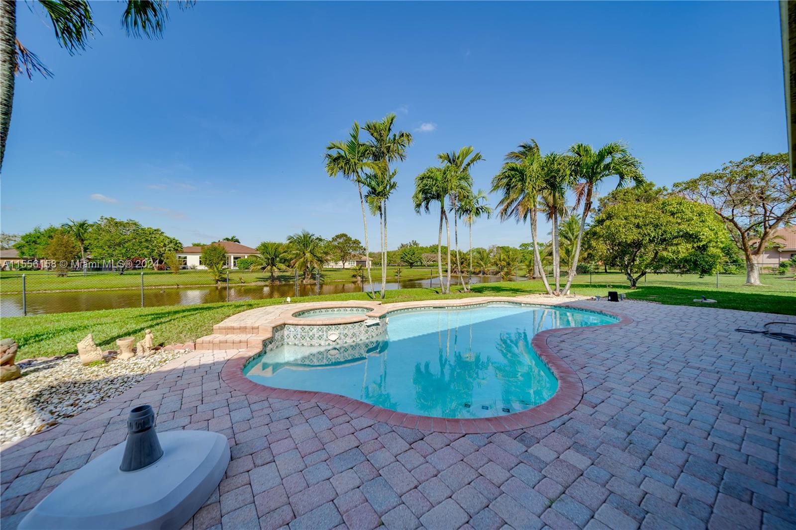 3987 SW 140th Ave