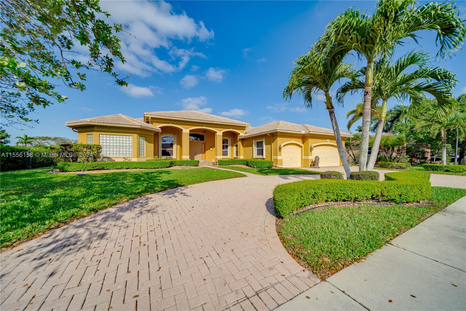 3987 SW 140th Ave