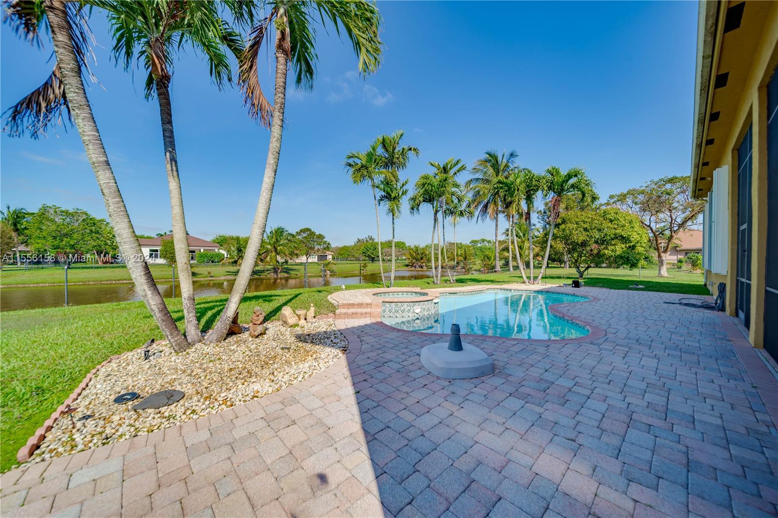 3987 SW 140th Ave
