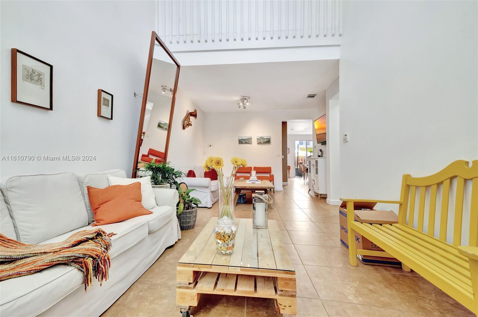 10702 NW 77th St # 10702