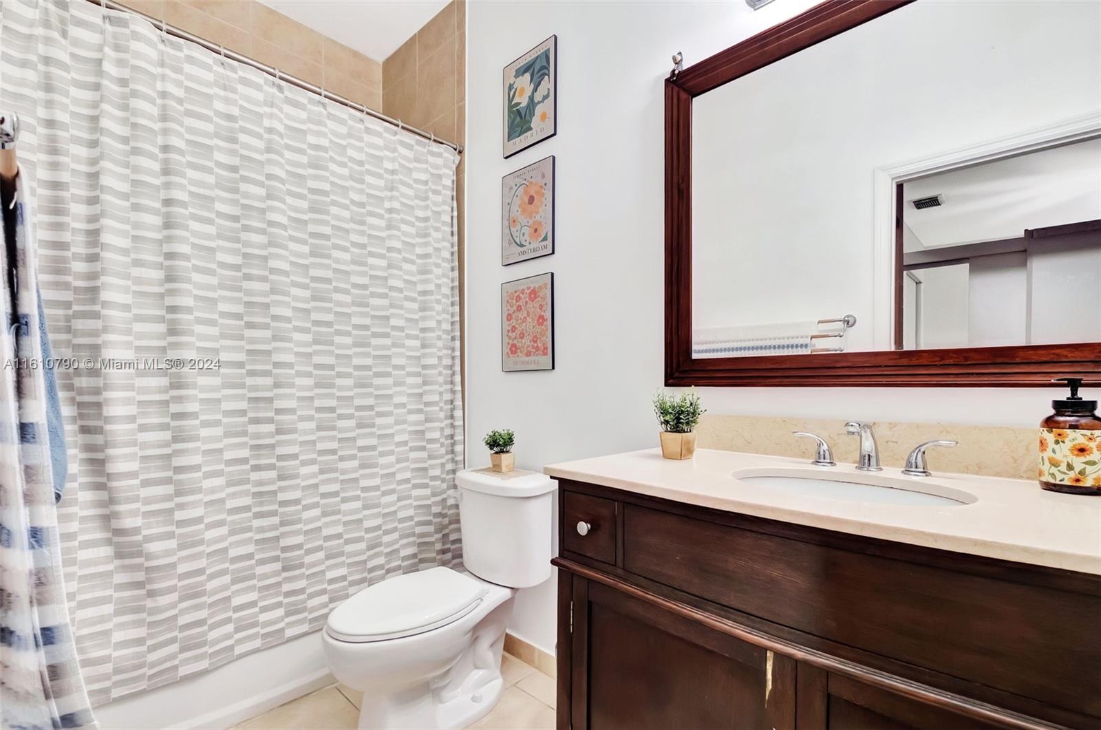 10702 NW 77th St # 10702