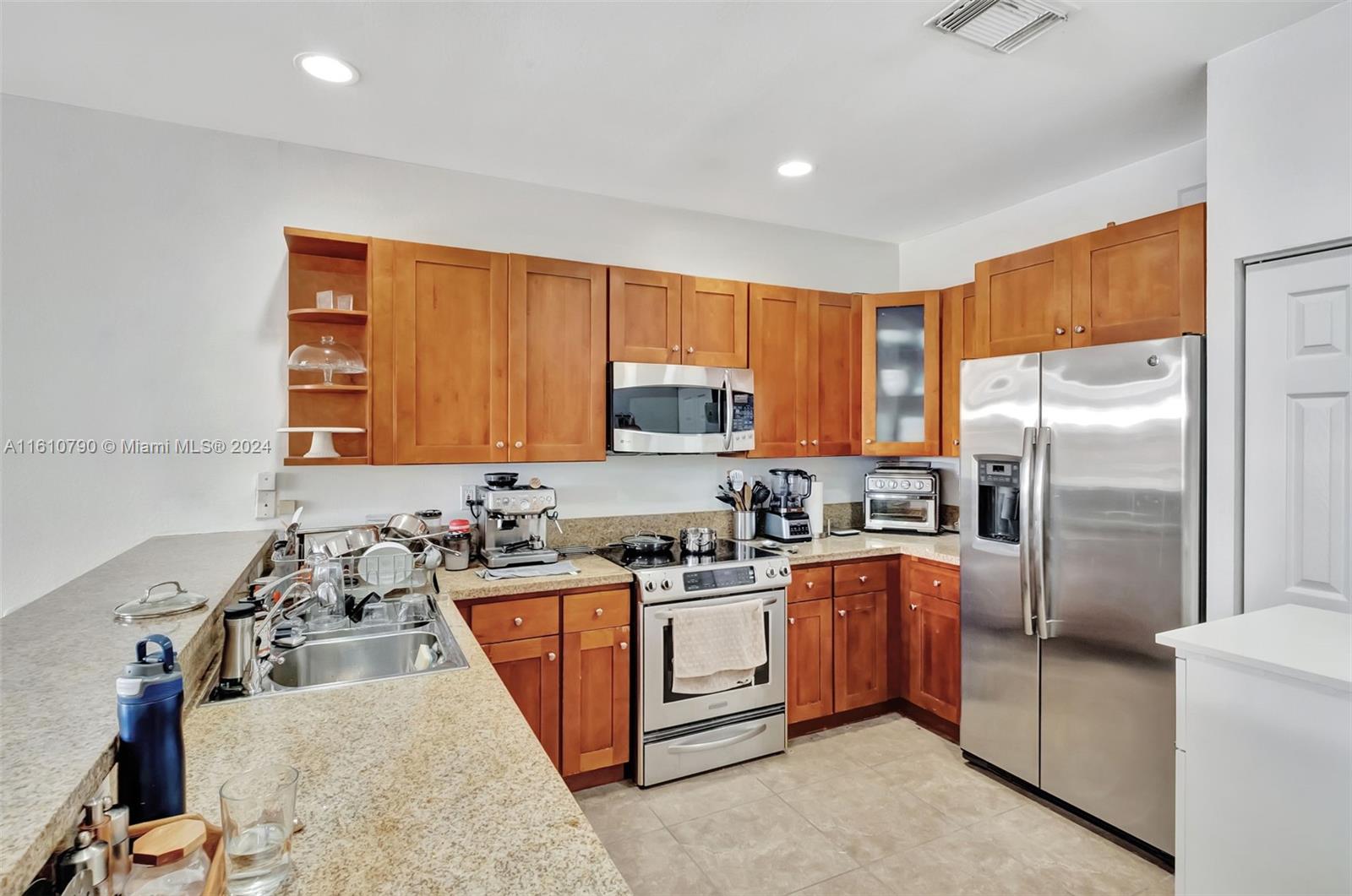 10702 NW 77th St # 10702