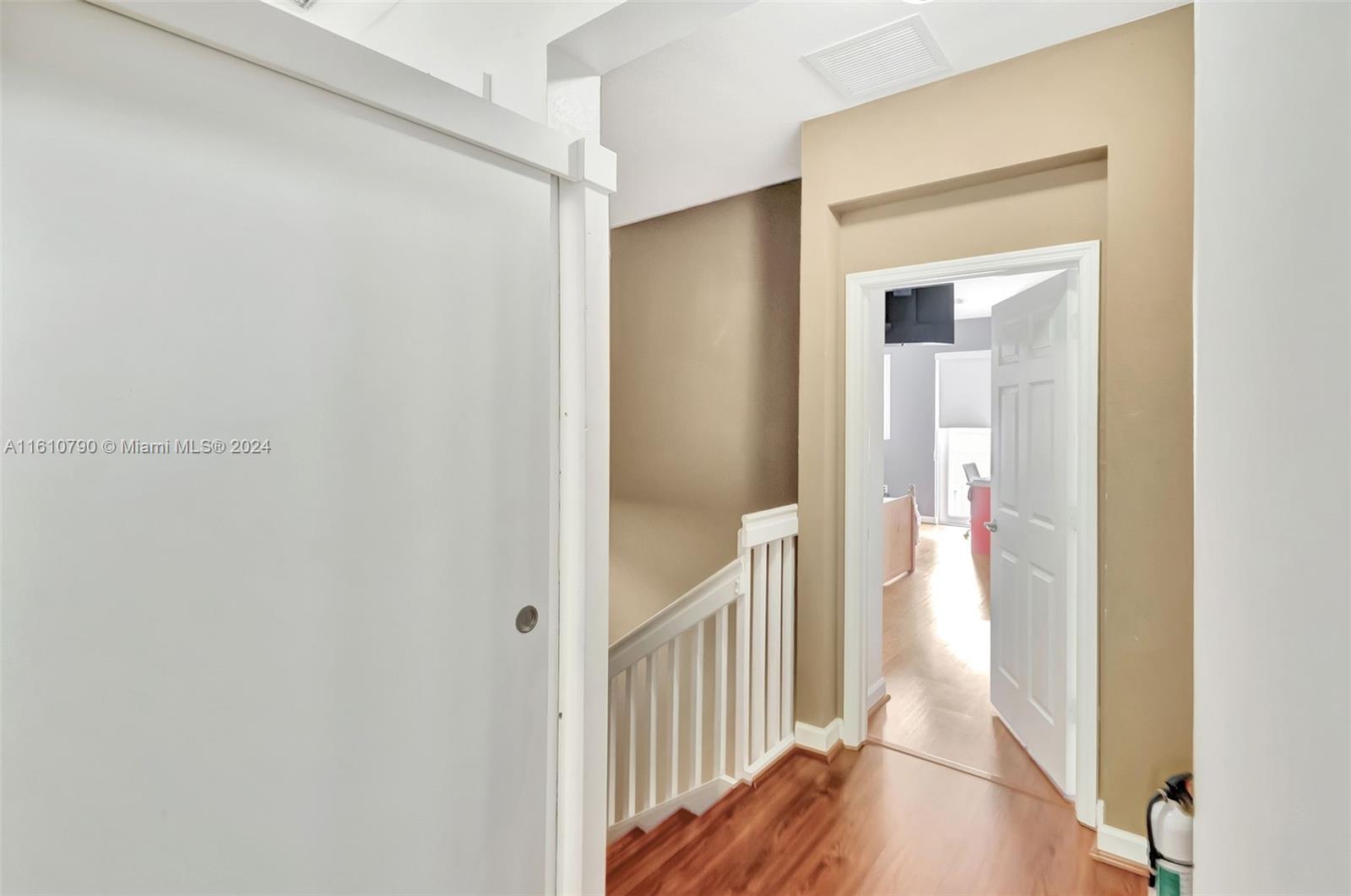 10702 NW 77th St # 10702