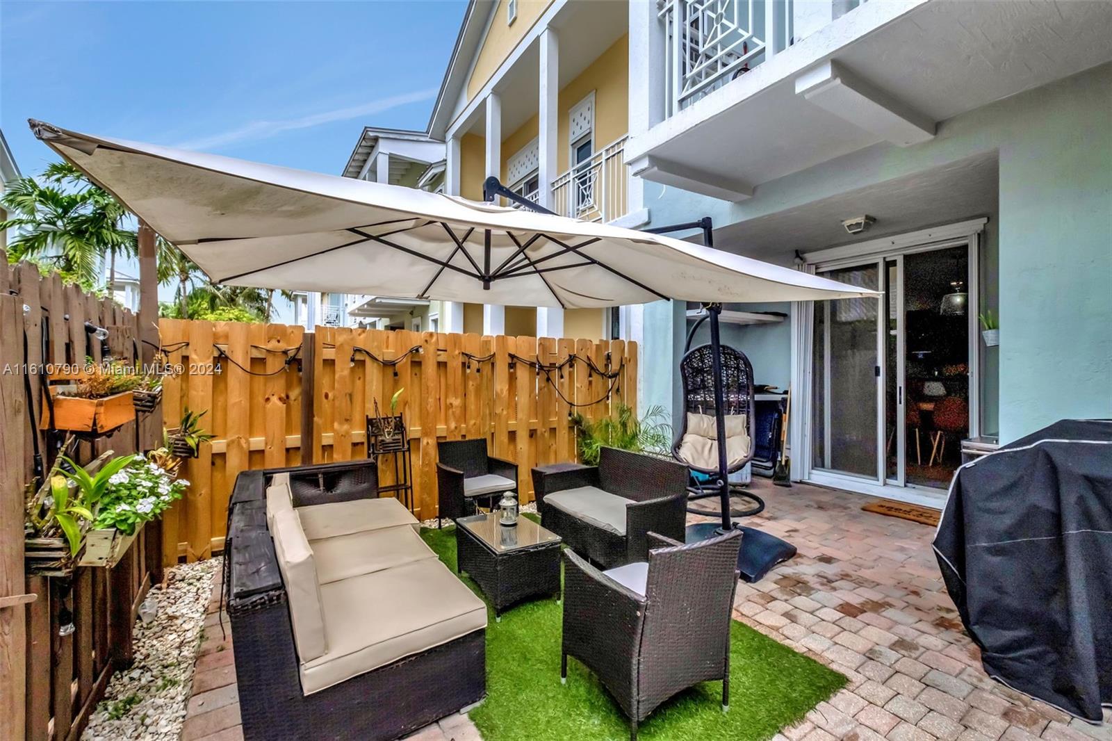 10702 NW 77th St # 10702