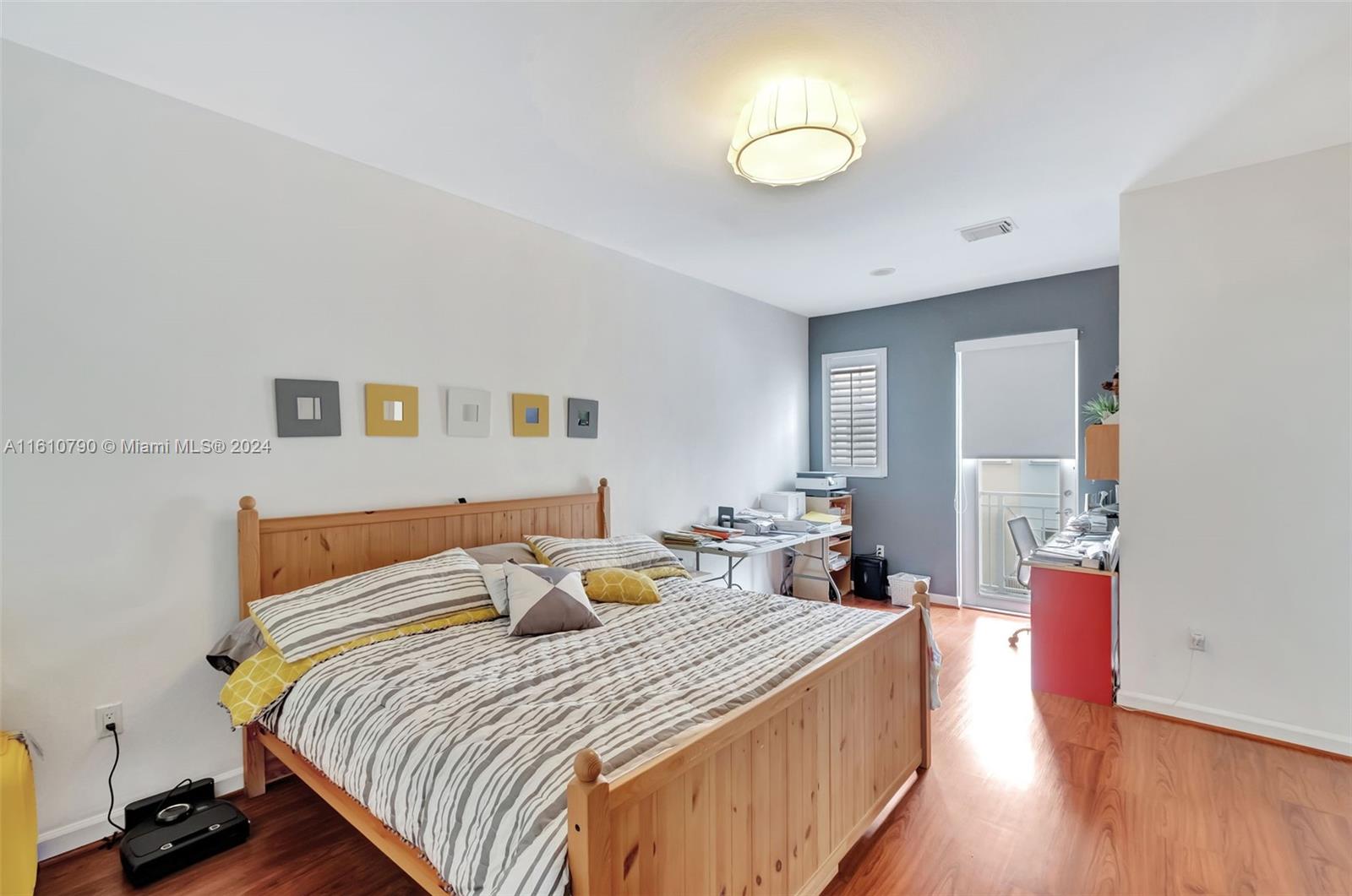 10702 NW 77th St # 10702