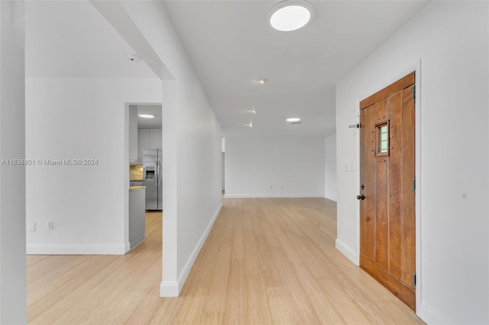 155 SW 39th Ct