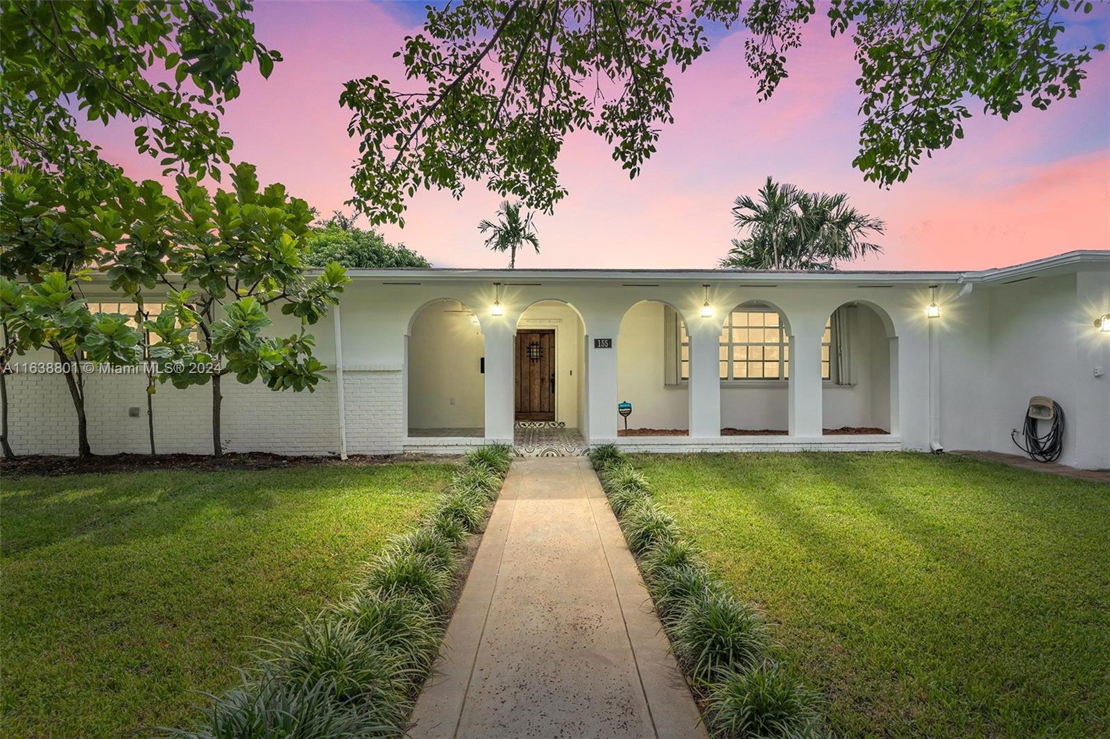 155 SW 39th Ct