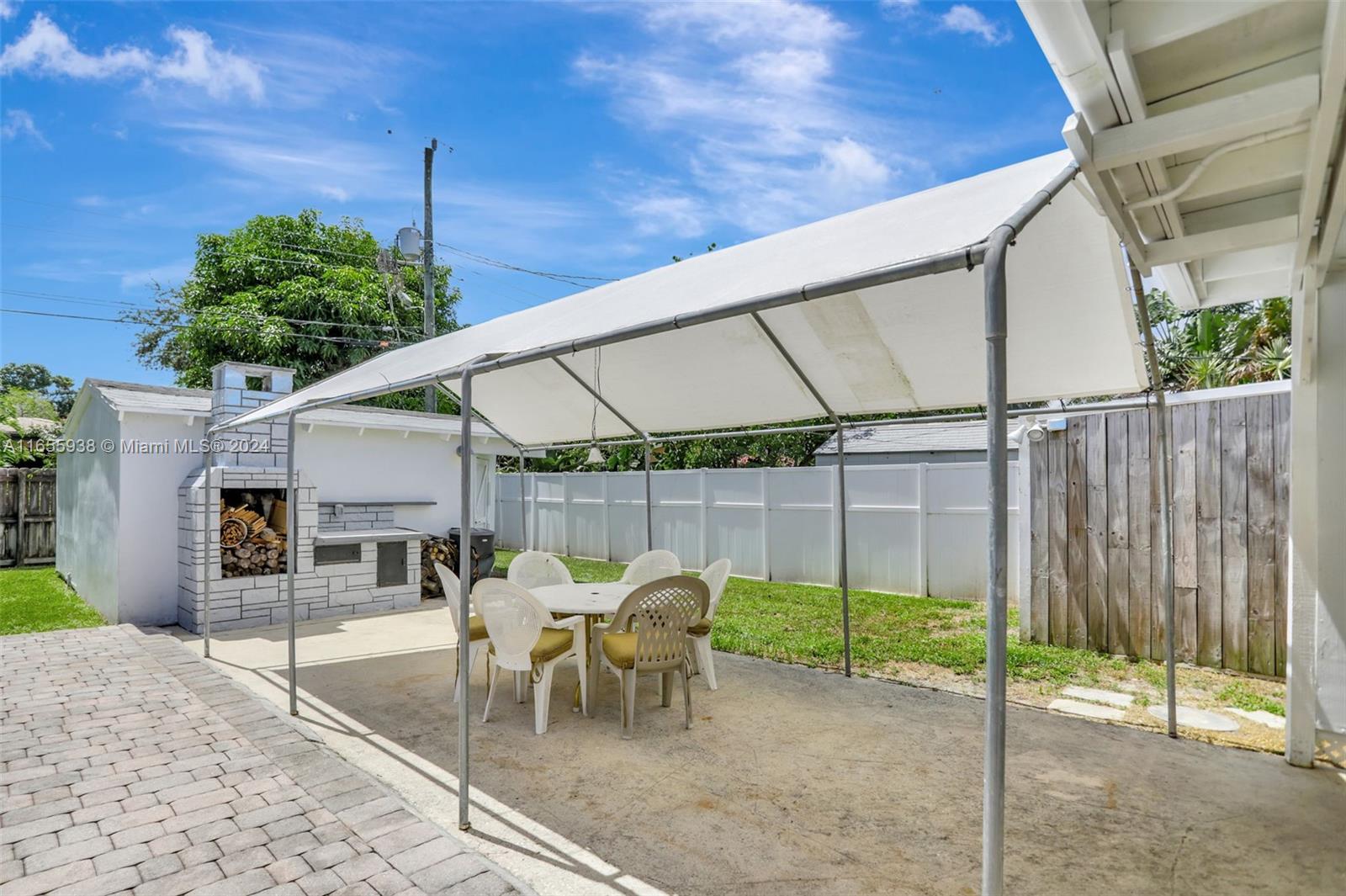 710 NW 37th St
