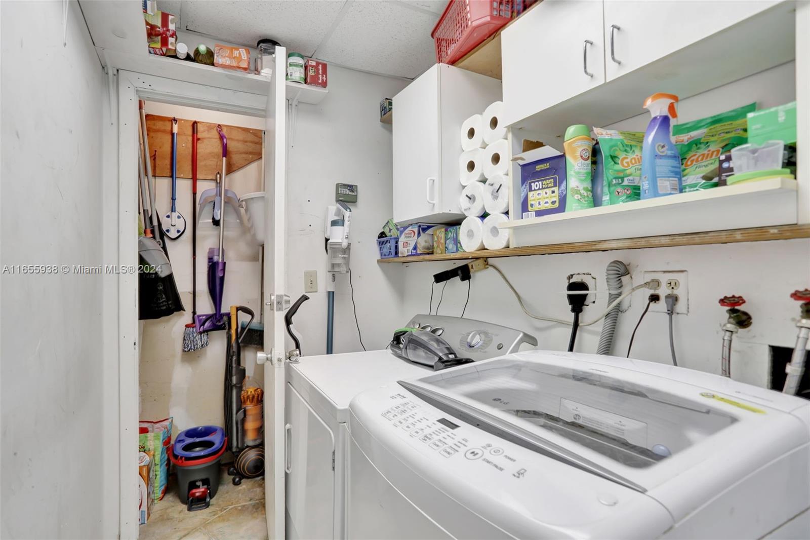 710 NW 37th St