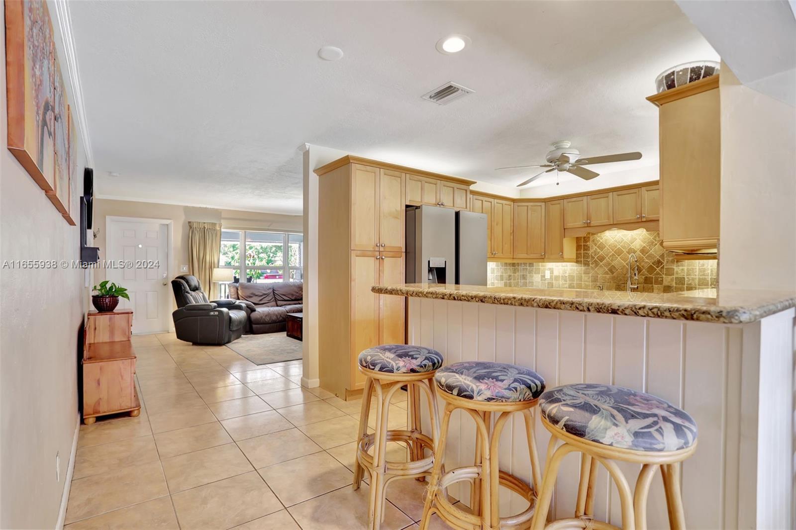 710 NW 37th St