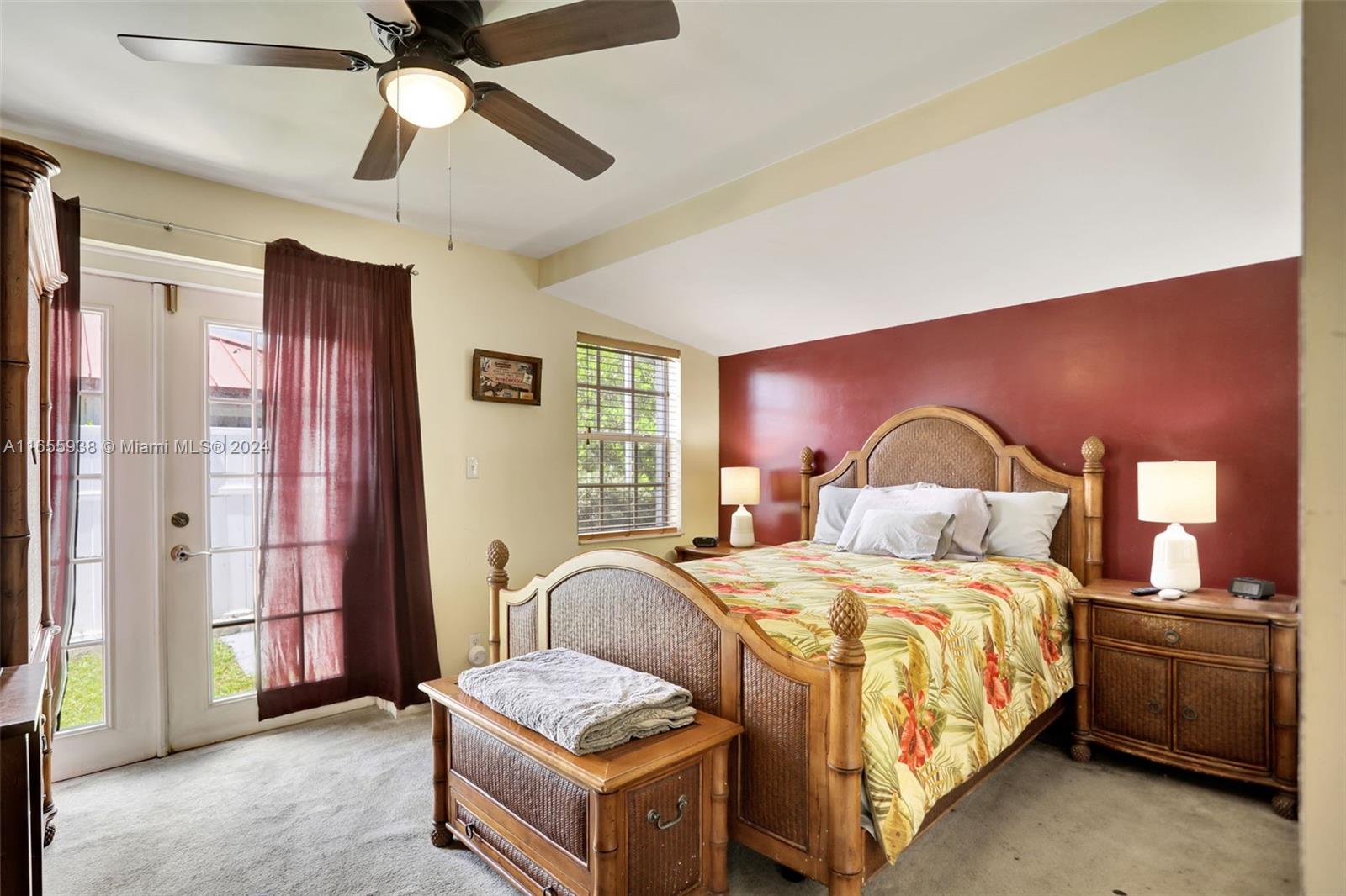 710 NW 37th St